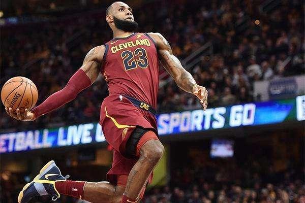 NBA现役十大小前锋排名，安东尼垫底，詹姆斯杜兰特争第一！