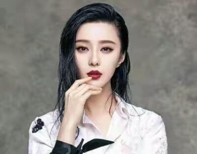 ​范冰冰母女同侍香港大佬？看媒体怎么道歉