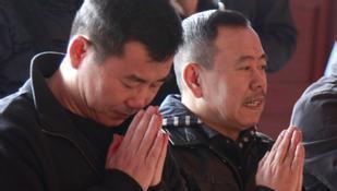 潘长江亲弟弟曝光，长相和身高均比哥哥优秀，今两兄弟成最佳拍档