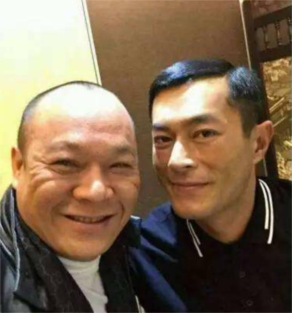 63岁“大B哥”近况:凭《监狱风云》成名,如今陈惠敏前来祝寿
