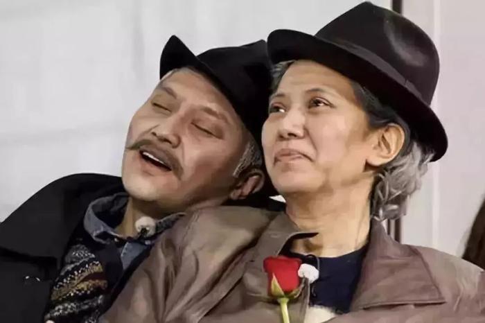 袁咏仪自爆曾做富商小三：张智霖喜欢我就够了