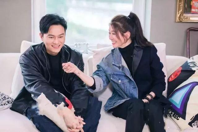 袁咏仪自爆曾做富商小三：张智霖喜欢我就够了