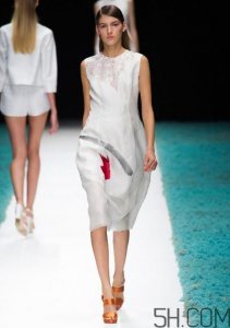 ​shiatzy chen衣服贵吗？shiatzy chen服装价位