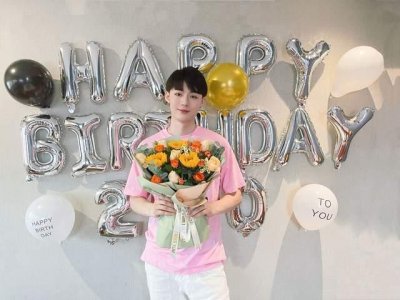 ​张霖浩20岁生日发长文为十年后写寄语，幽默中带有诸多感动