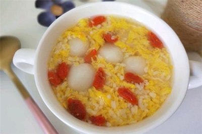 ​酒酿鸡蛋的做法 酒酿鸡蛋适合什么人吃