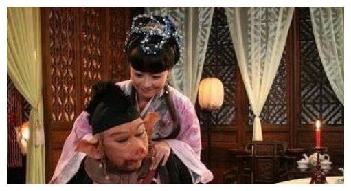 74岁马德华，与“嫦娥”结婚多年，恩爱如初