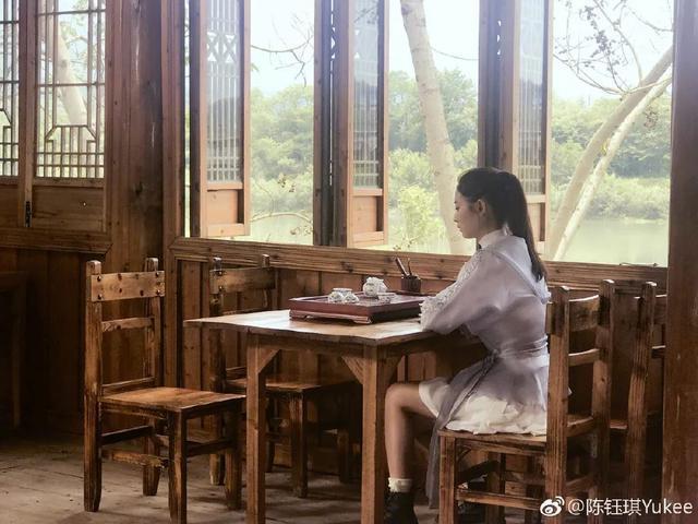 新版“赵敏”霸气十足，仅靠扮相便实力圈粉