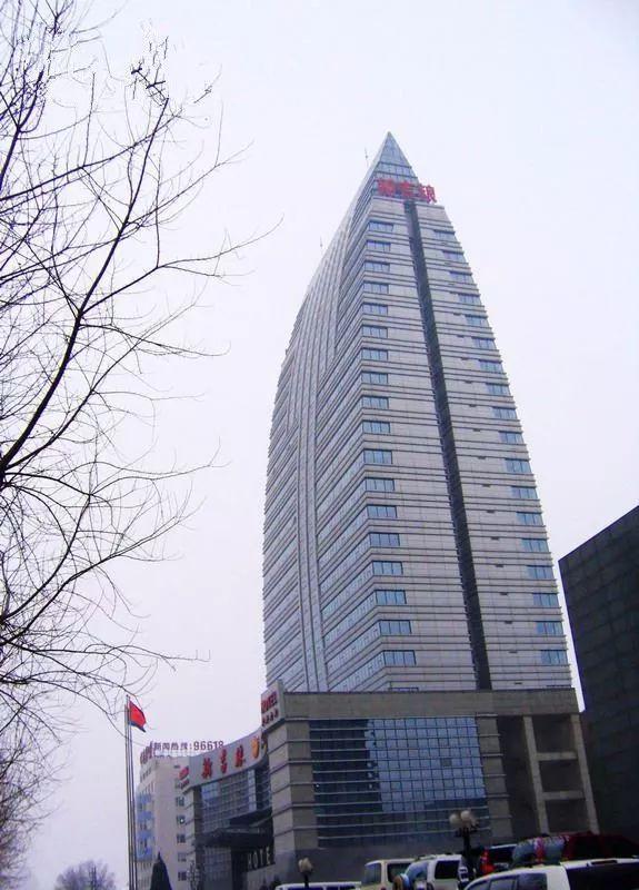 不忍直视！听说长春好几处建筑都“成精”了！看过的老铁都说....