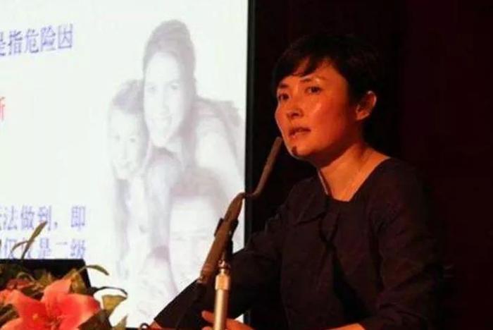 罕见的993个字！“不检点女院长”和她东北老乡咋整了这些钱？