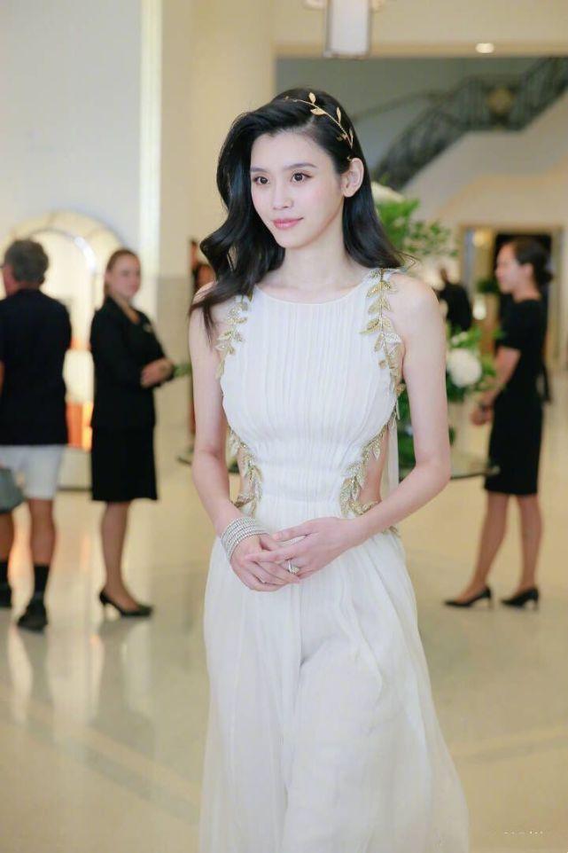 古力娜扎范冰冰颜值再高，遇上超模奚梦瑶也显得气场不足