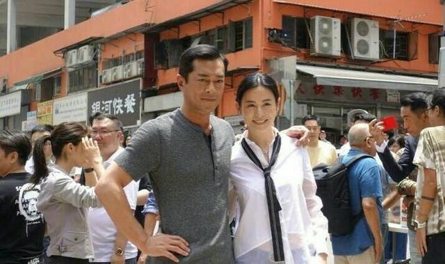 《创世纪》20年，叶荣添在内地当配角，张自力却成了大慈善家