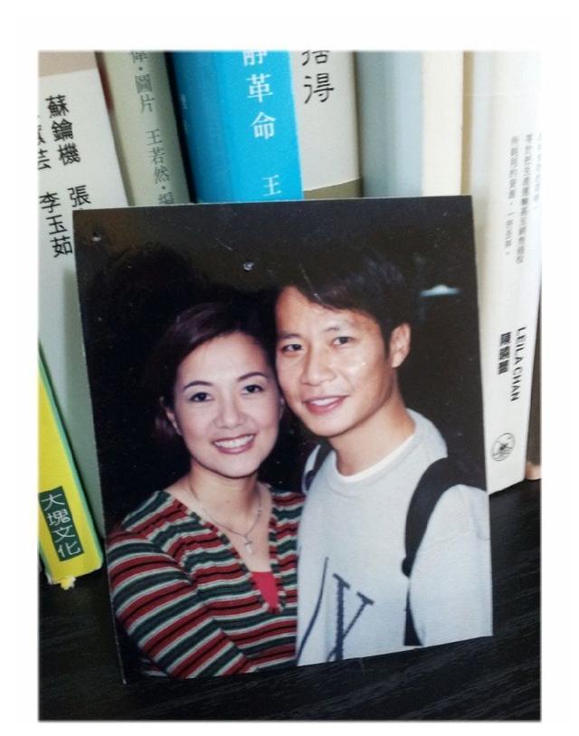 配角郑子诚爱写情深字句给太太：想将爱情感觉延续落去
