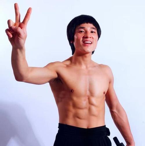 怼遍娱乐圈的刘信达，做梦也没想到，他竟然也被“同行”怼了
