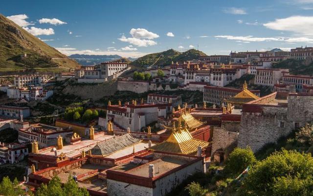 中国藏传佛教格鲁派六大寺院，你去过哪一个？