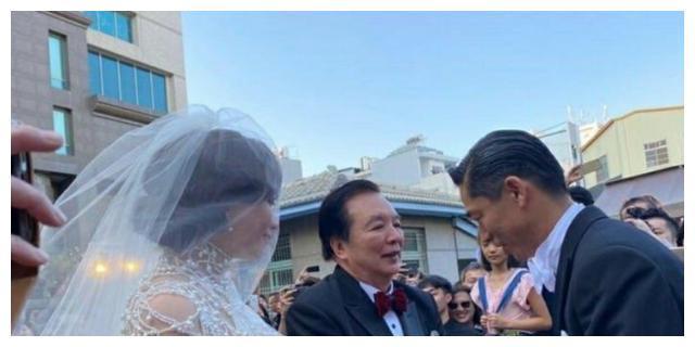 林志玲婚礼圆满举行，网友的祝福看哭了！8年相识半年闪婚的真爱