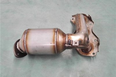 ​汽车三元催化器有什么作用