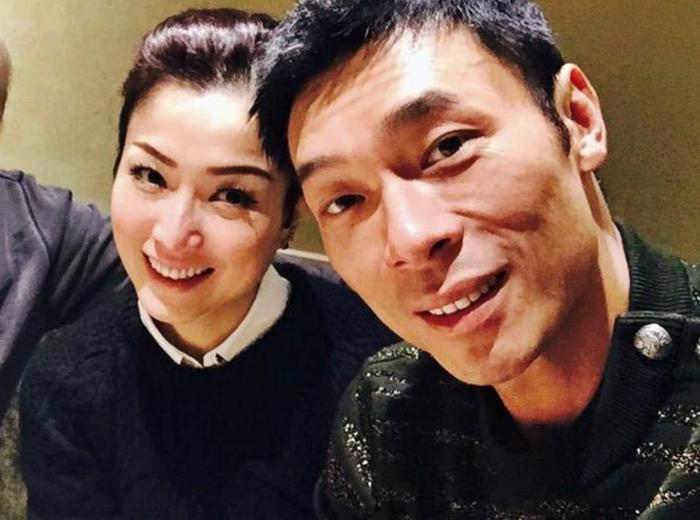 懒理黄心颖怀孕传闻，郑秀文与许志安甜蜜约会，男方消瘦显憔悴