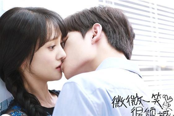 杨洋郑爽“倾城夫妇”再合作,参演情景剧《大学宿舍生活》引期待