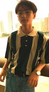 ​快手和抖音新晋网红绝世的容颜模仿张国荣，港风十足