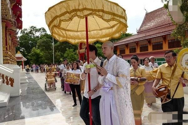 《新铁石心肠》帅哥男主剃度出家,让人百思不得其解