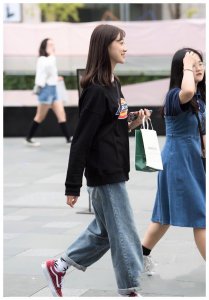 ​买了万斯的帆布鞋你会搭吗？学会下面这些穿法，保证比匡威还要潮