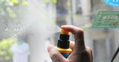 ​冬天汽车玻璃起雾怎么办