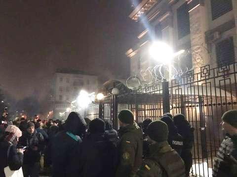 乌克兰打算军事对抗俄罗斯，欧盟也火上浇油，普京霸气警告