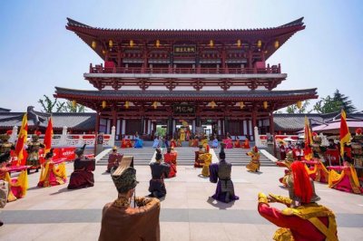 ​吐鲁番出土草鞋，凤凰山出土麻鞋，它们穿脚上，究竟是哪种鞋舒服