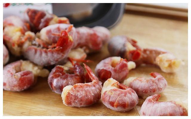 小龙虾60一斤,超市中「纯肉虾尾」只卖20元,区别为啥这么大?
