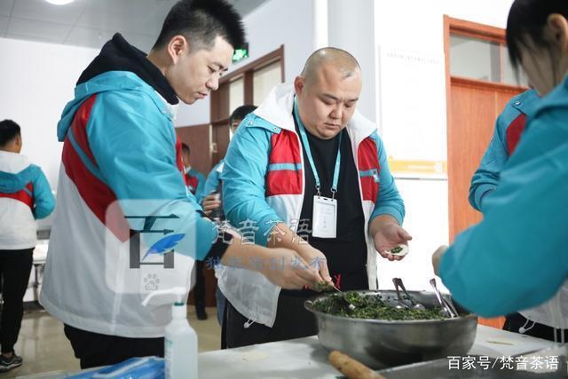 谢金走红,郭德纲再收徒,德云社捧人何时轮到于谦的徒弟