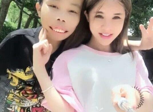 满口龅牙的他，竟一度成为网红