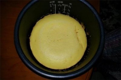 ​电饭煲蛋糕蛋清打到什么程度 做蛋糕蛋清打不发怎么办