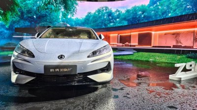 ​腾势甩掉奔驰，比亚迪让中国豪华汽车站起来！_ZAKER新闻