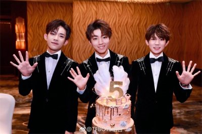 ​TFBOYS五周年演唱会门票风波，消费者报道终于介入了