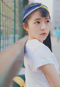 ​《最好的我们》女一写真曝光，长相清纯元气十足，是耿耿本人了