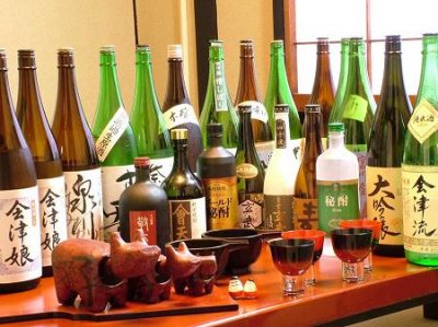 泸州老窖久藏老窖52度v5(泸州老窖久藏老窖52度V6价格荷花)