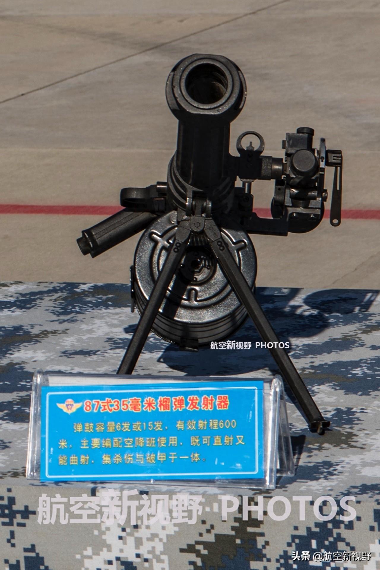 细品我军5.8mm枪族，士兵手中的贴身武器，重量轻是最大的特色