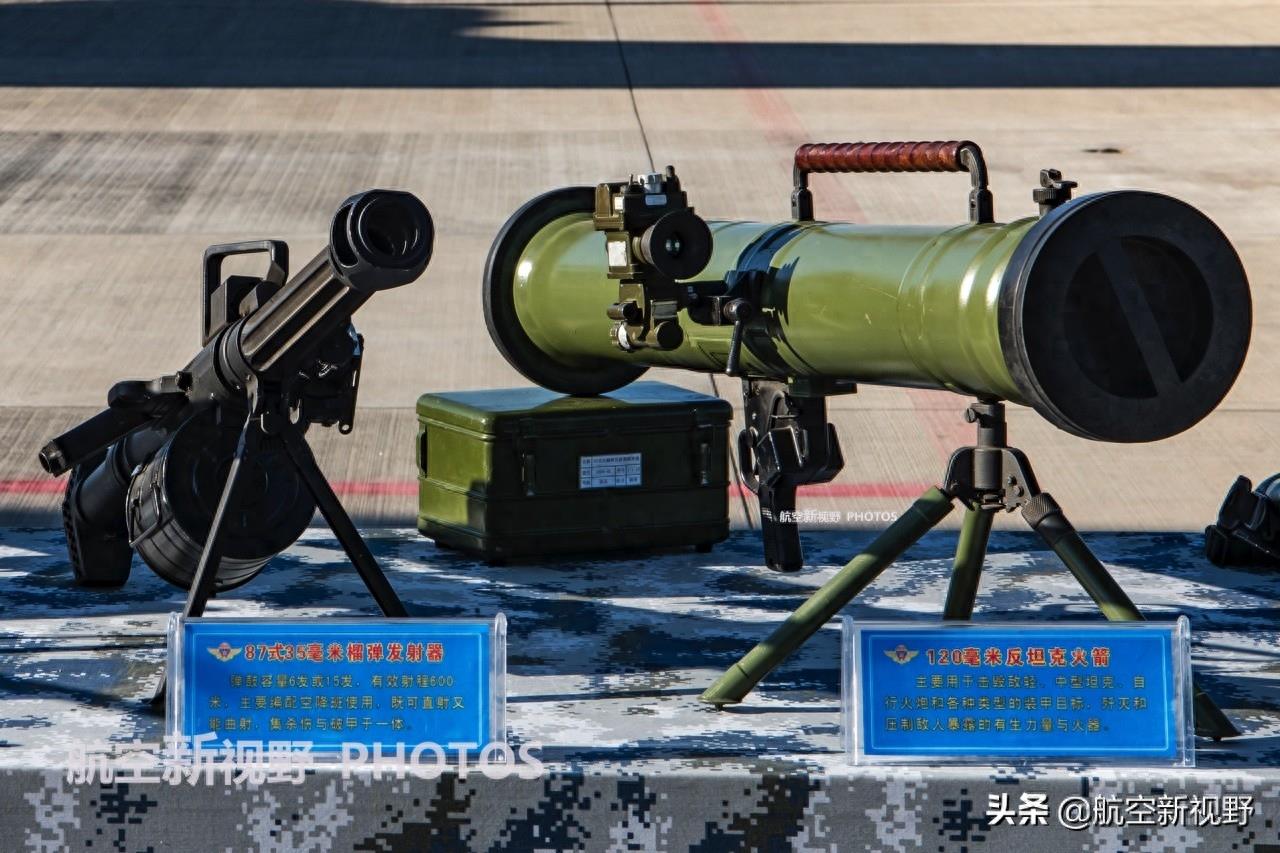 细品我军5.8mm枪族，士兵手中的贴身武器，重量轻是最大的特色