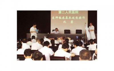 ​30岁不结婚被父母赶出家门(儿子上了年纪不结婚老人气进医院)