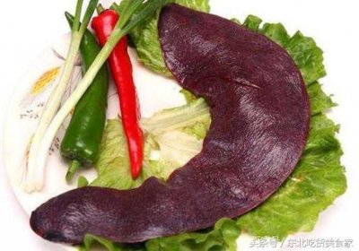 ​一条猪连体，小胖亲自动手给老爸做零食，老爸赞不绝口