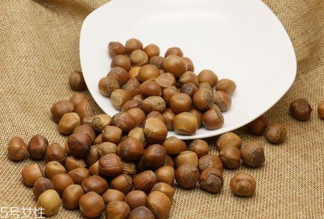 微波炉可以烤榛子吗 简易做法
