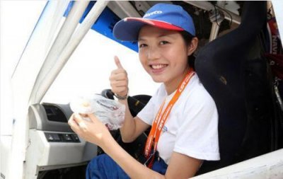 最美女公交车司机汇集