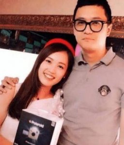 ​王宝强带女友冯清为甄子丹庆生，身高1米78的冯清身材傲人，与马蓉相比堪称逆