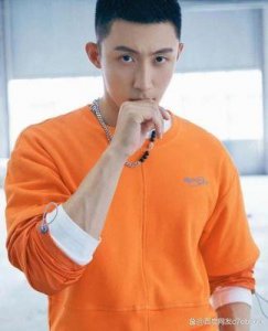 ​黄景瑜：从模特到明星，揭秘其成长经历与家庭背景