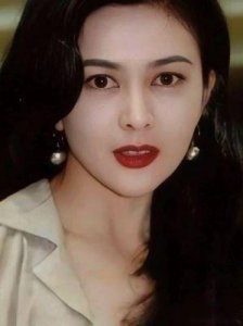 ​关之琳：香港第一美女的优雅魅力与经典角色