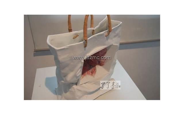 女友和前男友同居过,还保留着彼此的微信 女友和前男友同居过,还保留着彼此的微信