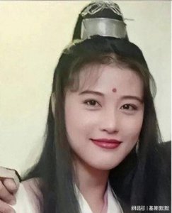 ​本是阴狠恶毒的女配周芷若，为何被高圆圆演成了人们心中的白月光？