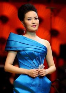 ​民歌女神雷佳的资料