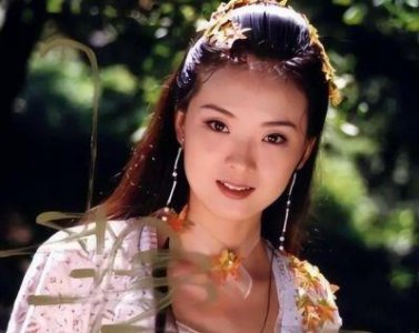 ​春节顶流《甄嬛传》：热门播放12年，总点击量破百亿，再创佳绩指日可待！