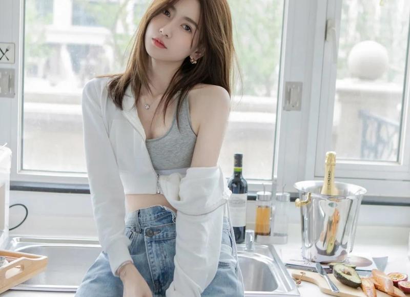 出去玩女生愿意和你住一间房，意味着什么？